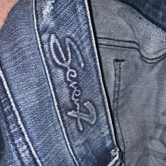 Seven7 Women Jeans distressed size 12 - Picture 6 of 9